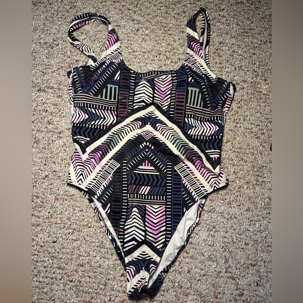 Pink Geometric Patterned One Piece Swimsuit- M